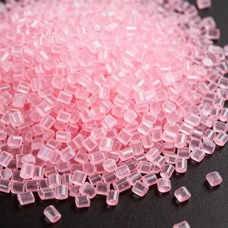 Zwarte stippen in heldere pellets: is de schroef de schuldige?