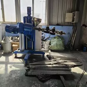 Mini-extruder met enkele schroef