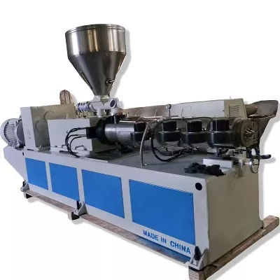 Extruder met dubbele schroef